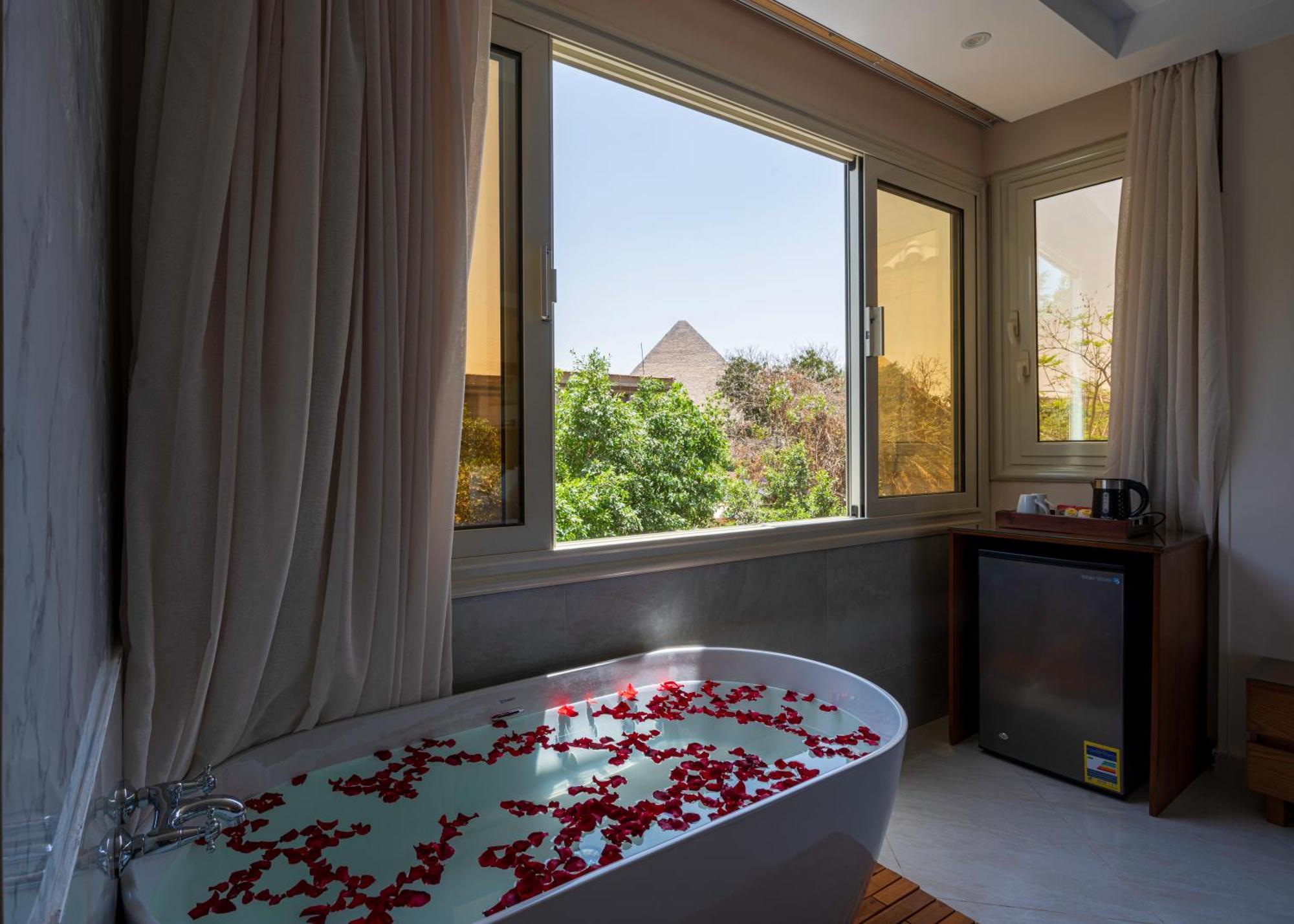 Dream Inn Pyramids View Kafrat al Jabal Exterior photo